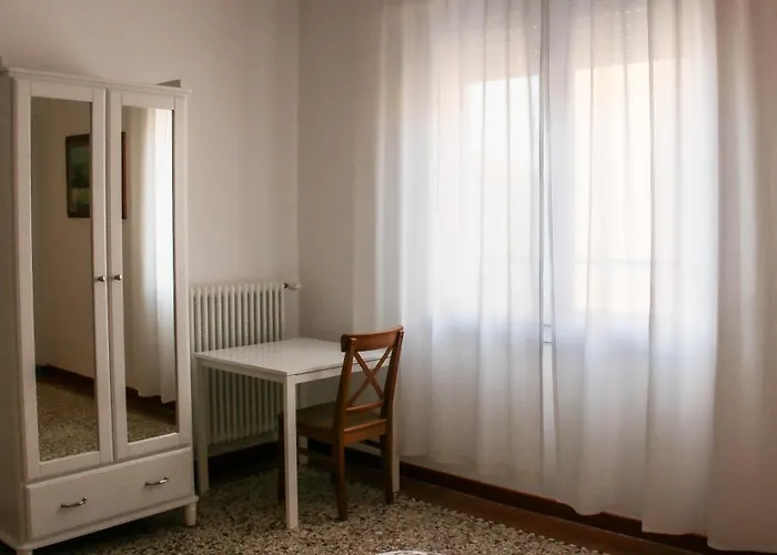 Ca Montegrappa 3* メストレ